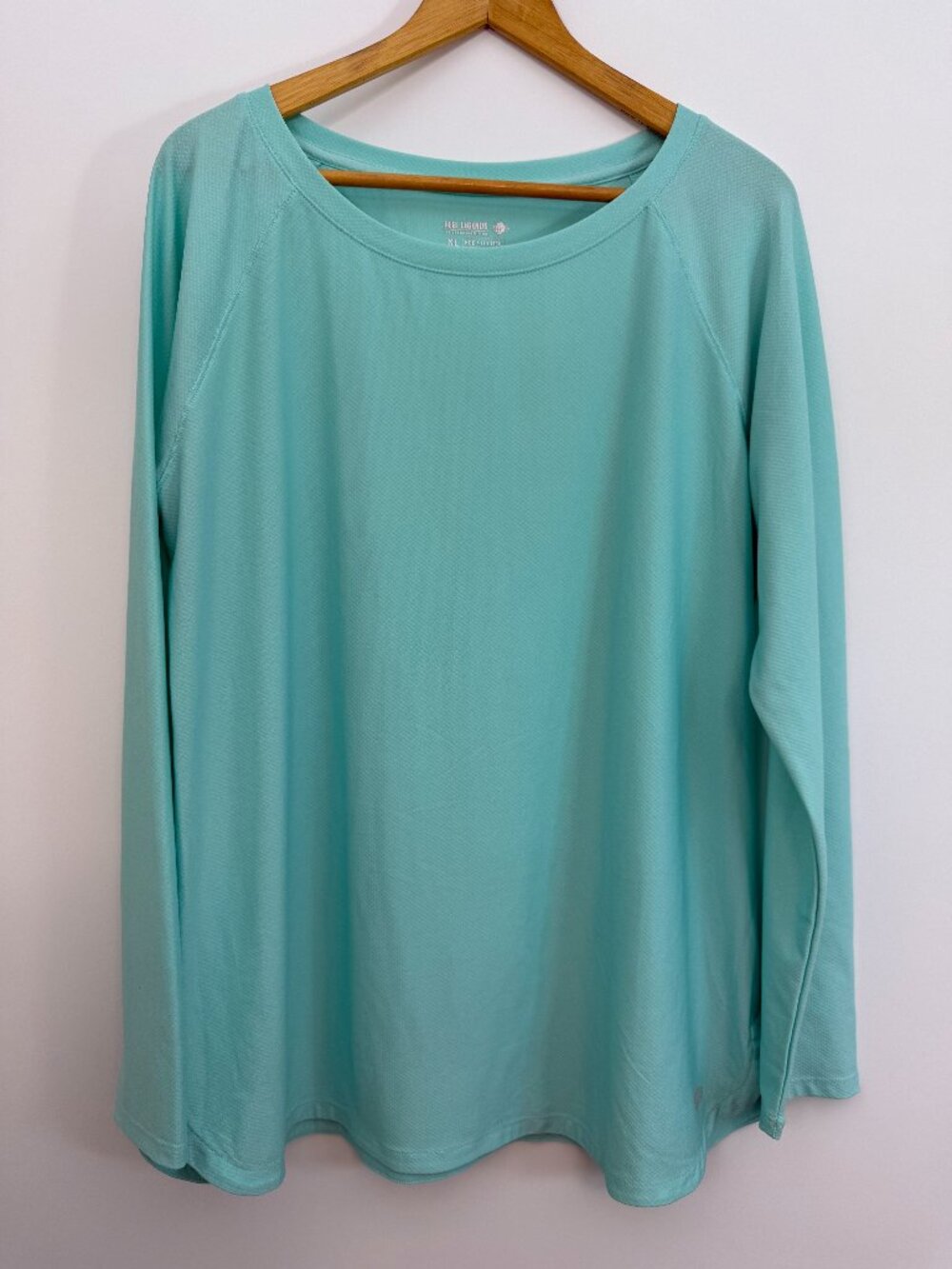 Reel Lengends Crew Neck Sport Shirt Women XL Aqua Green Long Sleeves Sport Cool